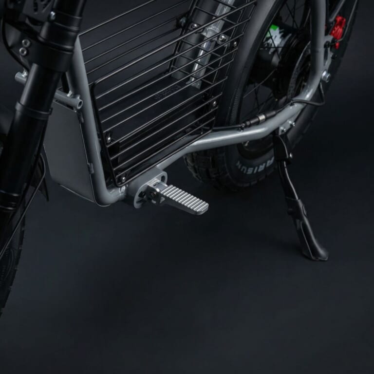 COSWHEEL MIRAI G｜免許不要で乗れる本格バイクスタイル! 20×4インチ極太タイヤを履く特定小型原付「COSWHEEL MIRAI G」が一般販売をスタート
