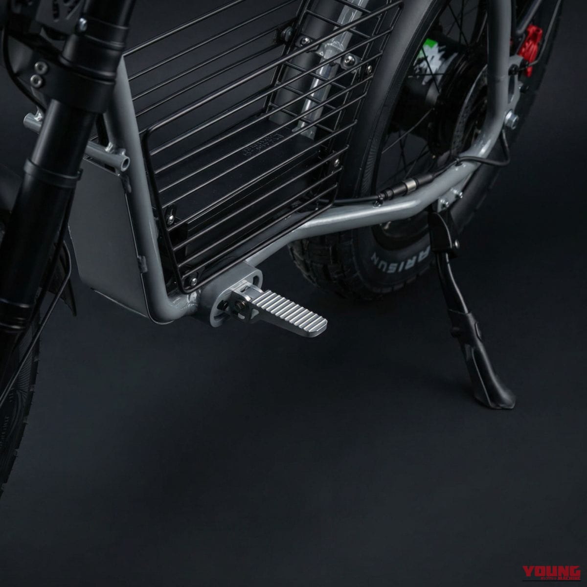 COSWHEEL MIRAI G｜免許不要で乗れる本格バイクスタイル! 20×4インチ極太タイヤを履く特定小型原付「COSWHEEL MIRAI G」が一般販売をスタート