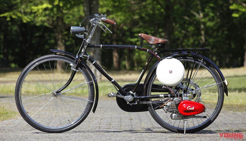 First Ever Honda Cub Model F Produced In 1952 Gets A Run Web Young Machine Worldwide
