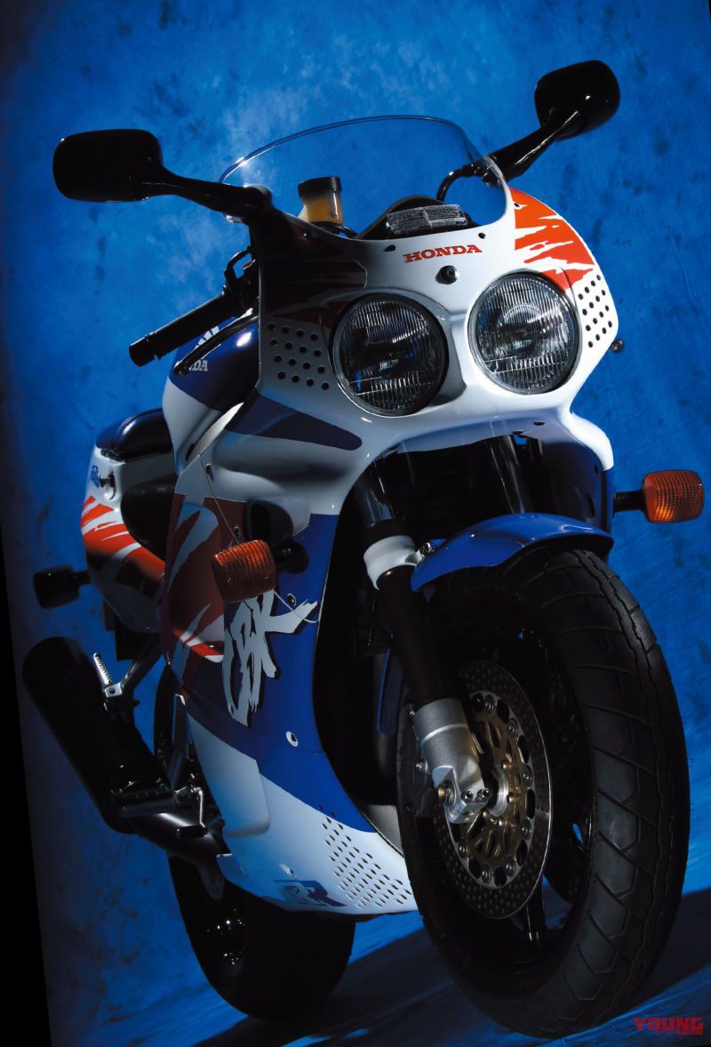 ホンダ CBR900RR