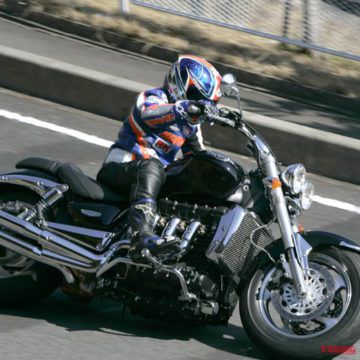 TRIUMPH ROCKET III