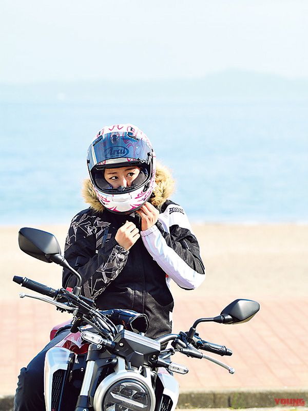 岡崎静夏×HONDA CB125R