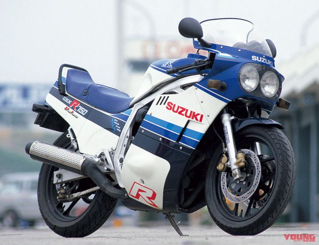 SUZUKI GSX-R750